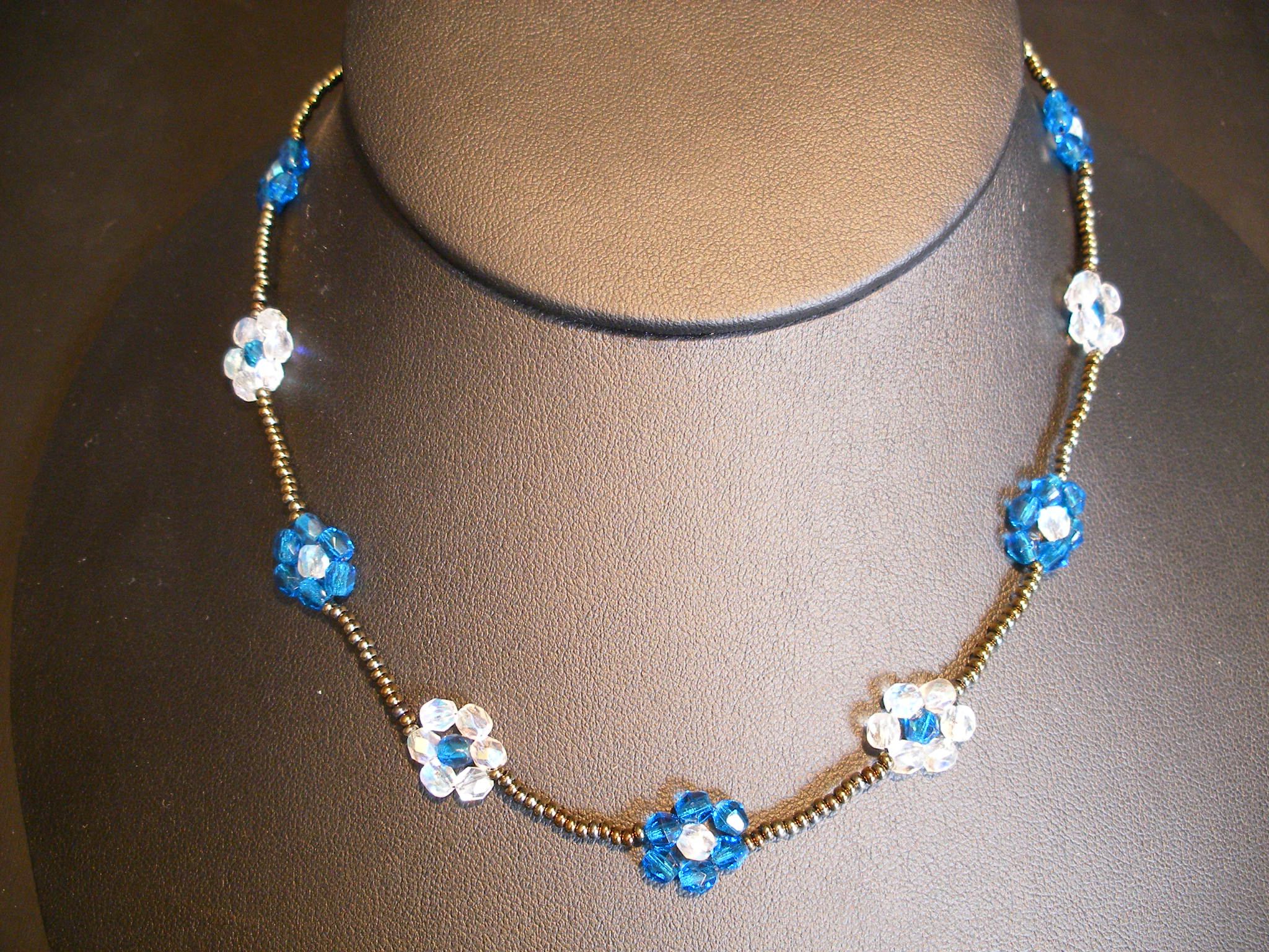 daisyblueclearnecklace.jpg