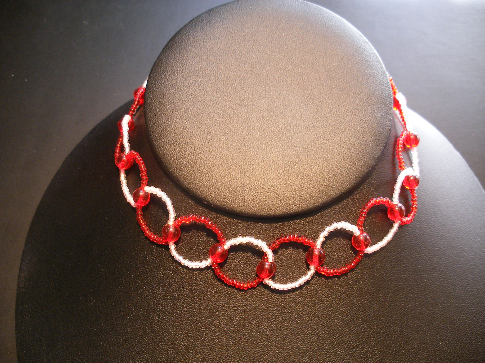 redpinkcirclenecklace.jpg